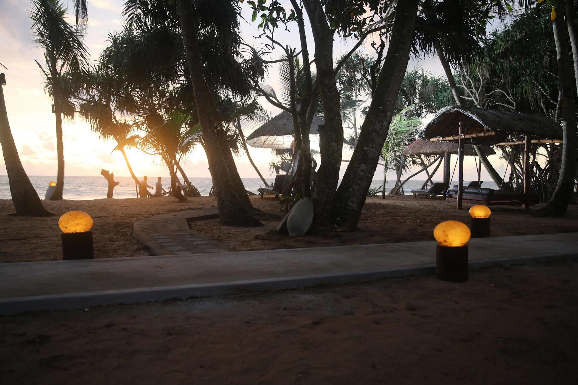 Thejan Beach Cabanas Bentota Dış mekan fotoğraf